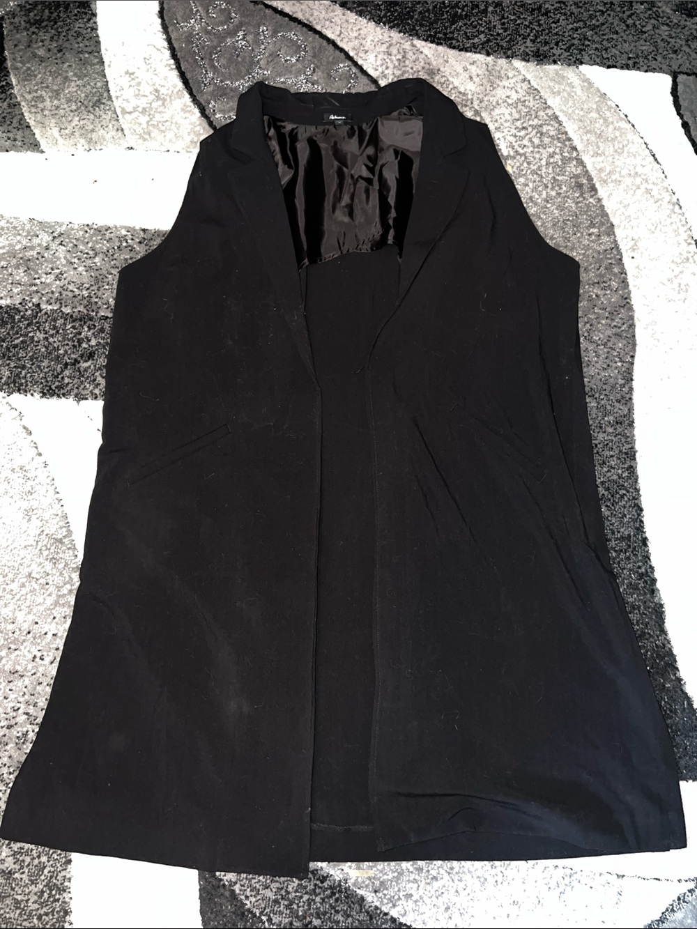 Reitmans Black Sleeveless Long Vest Blazer